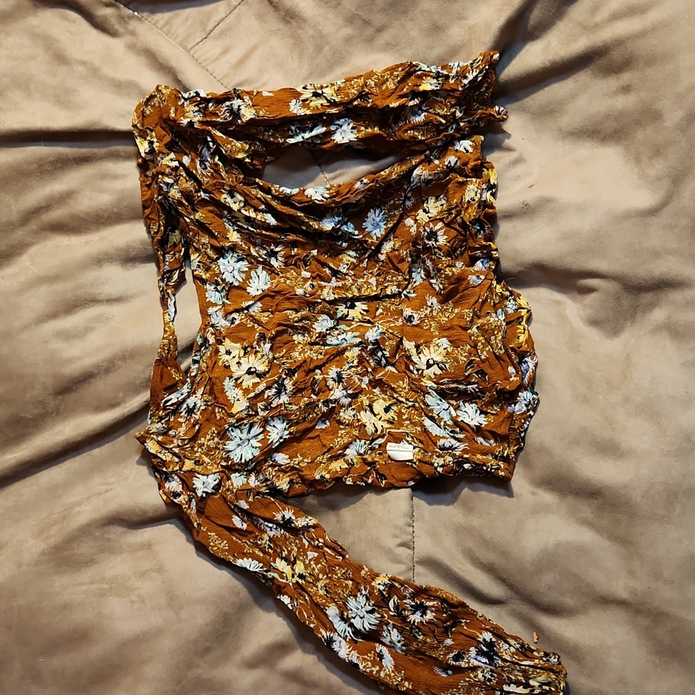 Long sleeve top